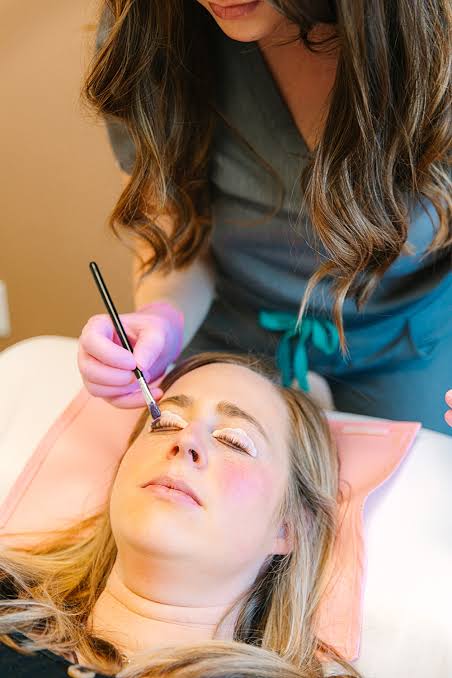 Lash Lift and Tint Treatment Procedure