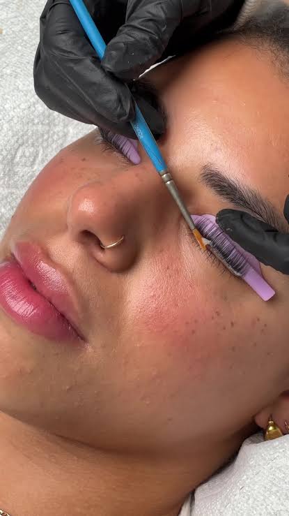 Beautiful curled natural eyelashes